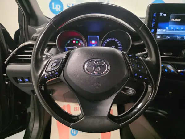 Toyota C-HR 1.8 HSD CONFORT 87