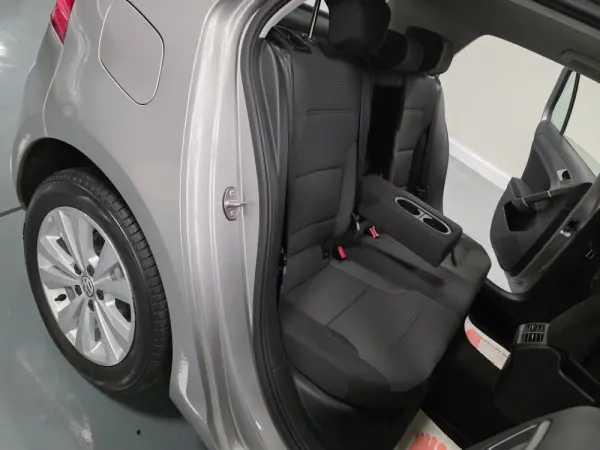 Volkswagen Golf 1.6 TDI CONFORTLINE 65