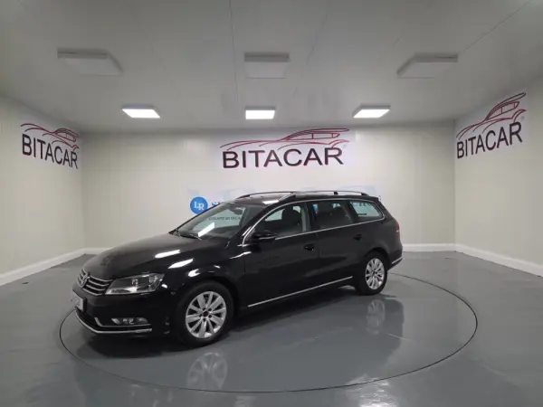Volkswagen Passat 1.6 TDI Confortline 12