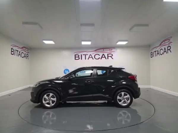 Toyota C-HR 1.8 HSD CONFORT 16