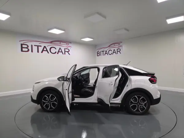 Citroen e-C4 SHINE 54