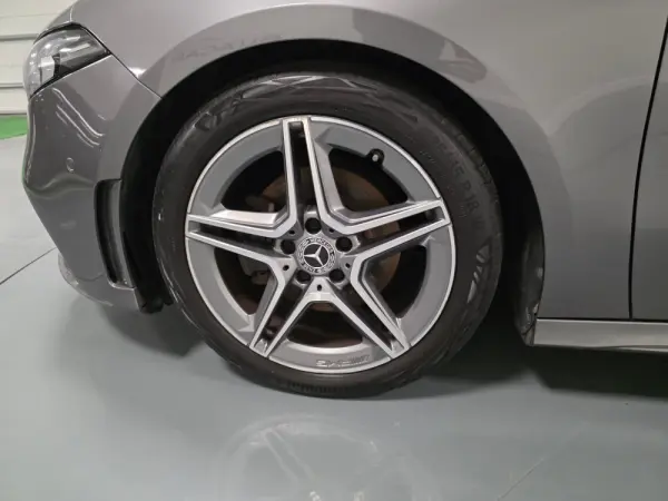 Mercedes-Benz A 180 d AMG Line Aut. 4