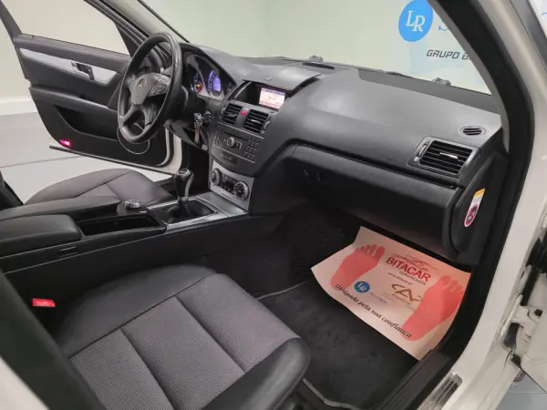 Mercedes-Benz 180 CDI BLUEEFFICIENCY AVANTGARDE 4