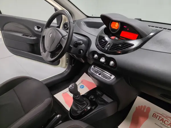 Renault Twingo 1.2 16V Dynamique 53