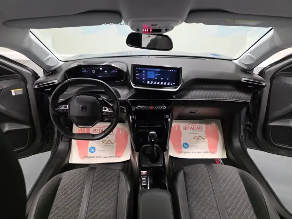 Peugeot 208 ALLURE 105