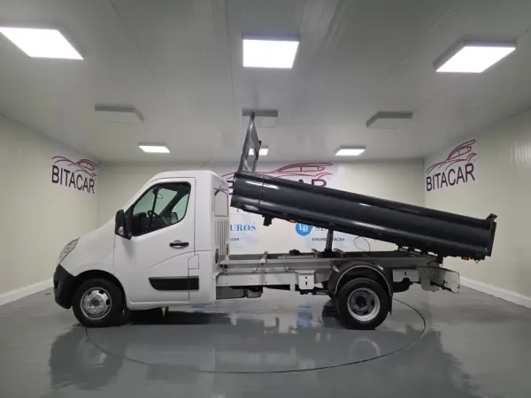 Renault Master 2.3 DCI 130CV BASCULANTE 31