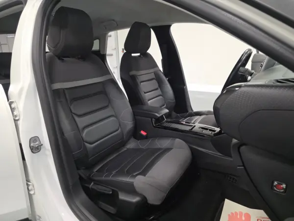 Citroen e-C4 SHINE 85