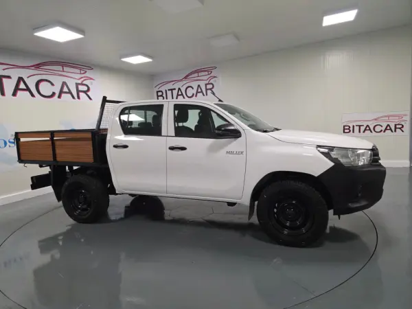 Toyota Hilux 2.4 D-4D 4WD CD CH 3