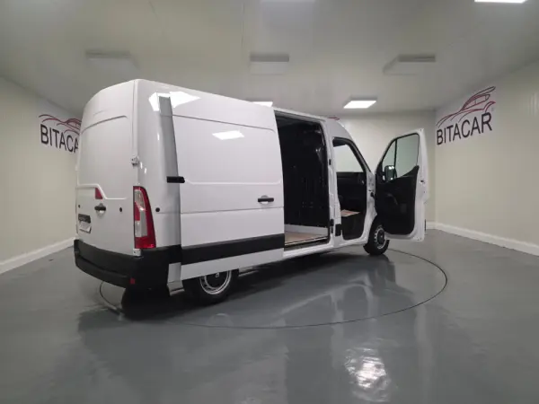 Renault Master L2H2 135CV GPS CAM TRASEIRA IVA DEDUTIVEL 61