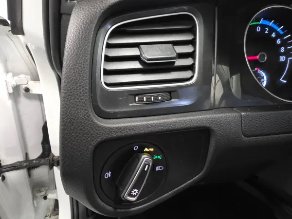 Volkswagen e-Golf AC/DC 55