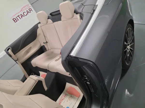 Mercedes-Benz E 300 AMG CABRIO 55