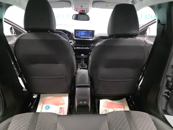 Peugeot 208 ALLURE 62