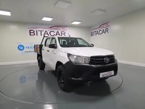 Toyota Hilux 2.4 D-4D 4WD CD CH 1