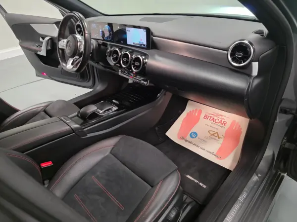 Mercedes-Benz A 180 d AMG Line Aut. 77