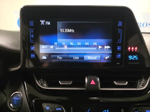Toyota C-HR 1.8 HSD CONFORT 97