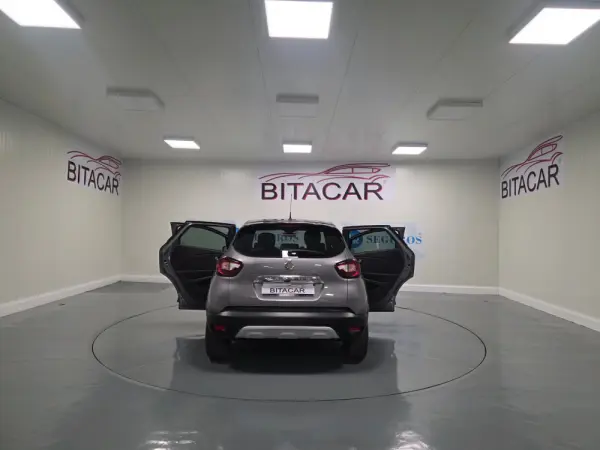 Renault Captur 1.5 DCI EXCLUSIVE 56