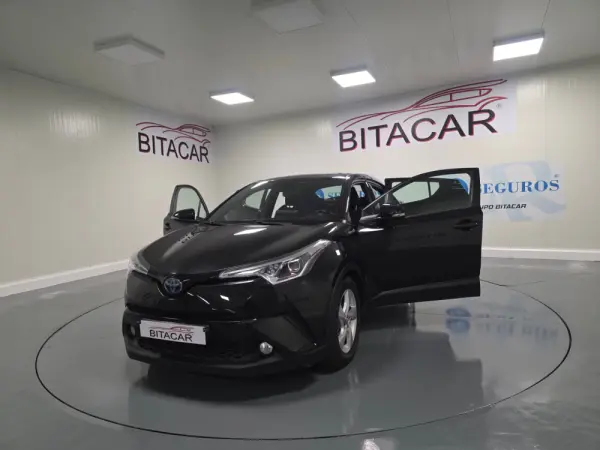 Toyota C-HR 1.8 HSD CONFORT 15
