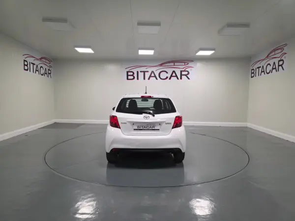 Toyota Yaris BIZZ 1.4 D-4D 90CV IVA DEDUTIVEL 34