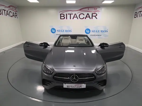 Mercedes-Benz E 300 AMG CABRIO 23