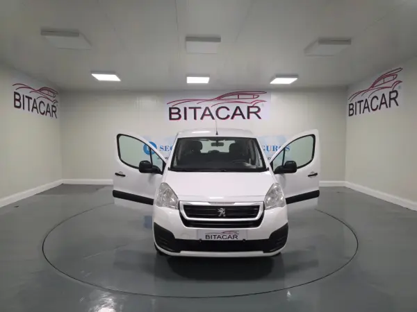 Peugeot Partner TEPEE 1.6 BLUEHDI 5 LUGARES 35