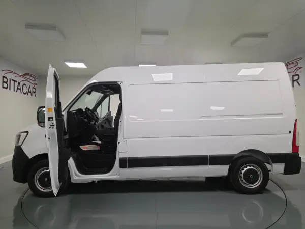 Renault Master L2H2 135CV GPS CAM TRASEIRA IVA DEDUTIVEL 47