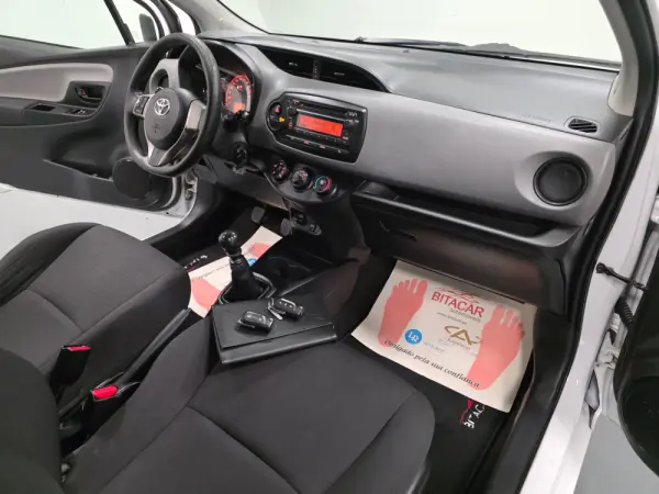 Toyota Yaris BIZZ 1.4 D-4D 90CV IVA DEDUTIVEL 80