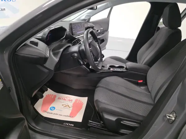 Peugeot 208 ALLURE 80