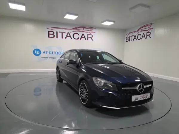 Mercedes-Benz CLA 180 d Shooting Brake Urban 1