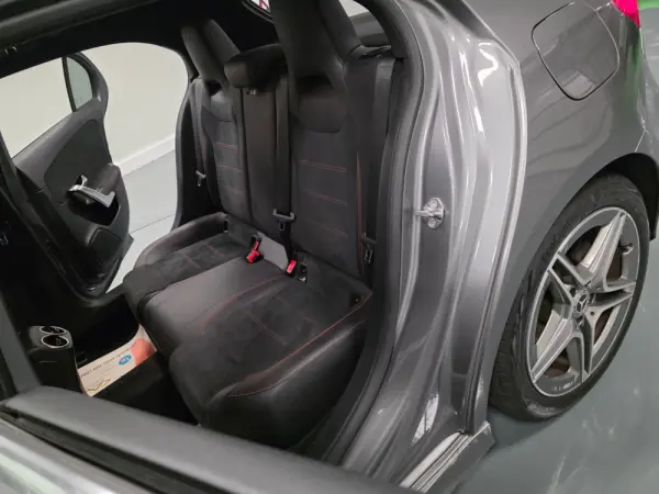 Mercedes-Benz A 180 d AMG Line Aut. 9