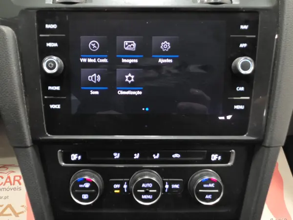 Volkswagen Golf 1.6 TDI CONFORTLINE 101