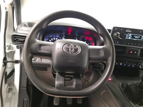 Toyota Proace CITY 1.5D IVA DEDUTIVEL 64