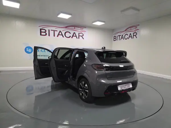 Peugeot 208 ALLURE 46
