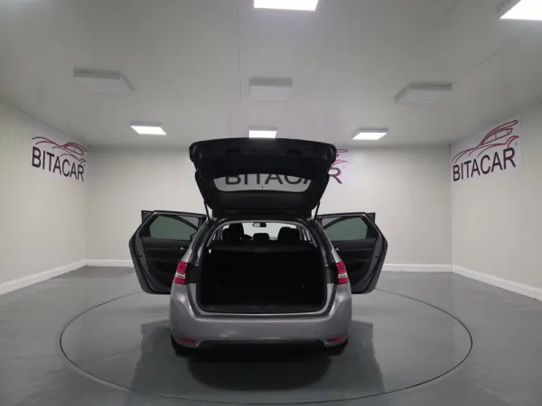 Peugeot 308 SW 1.5 BlueHDi Style 4