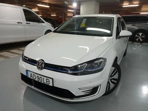 Volkswagen e-Golf AC/DC 4