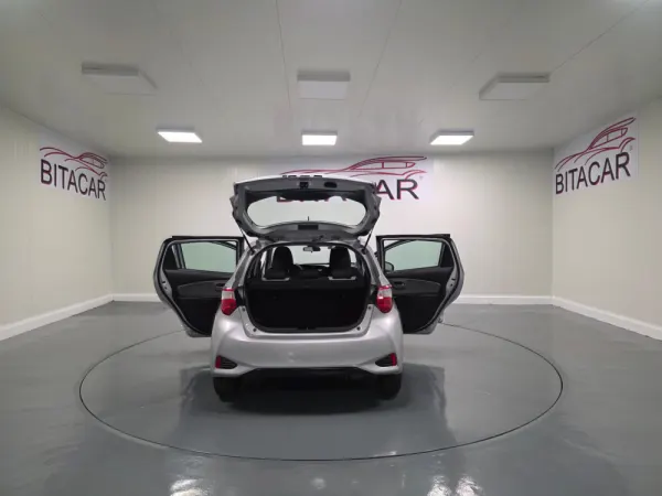 Toyota Yaris 1.5 HSD Comfort+P.Style 19