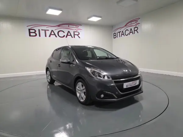 Peugeot 208 1.6 BlueHDi Style 1