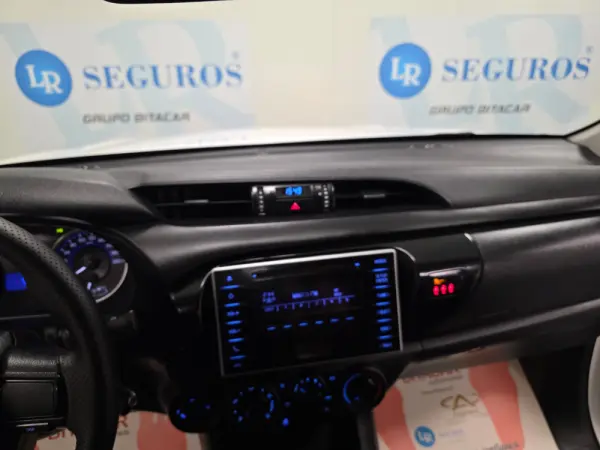 Toyota Hilux 2.4 D-4D 4WD CD CH 96