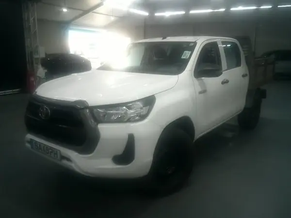 Toyota Hilux 2.4 D-4D 4WD CD CH 1