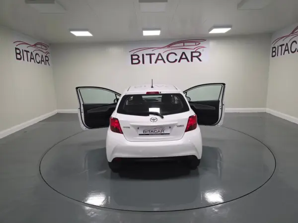 Toyota Yaris BIZZ 1.4 D-4D 90CV IVA DEDUTIVEL 60