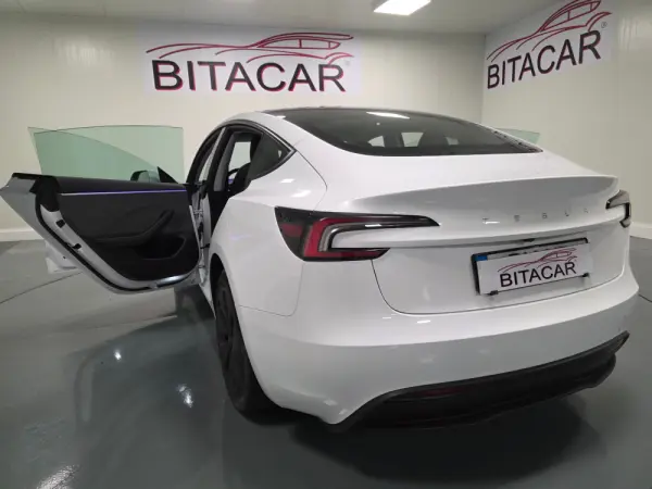 Tesla Model 3 Tração Traseira Premium 52