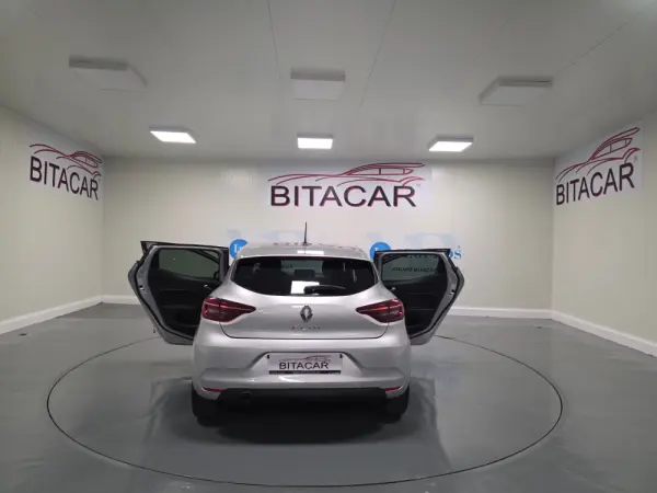 Renault Clio 1.0 TCE LIMITED 58