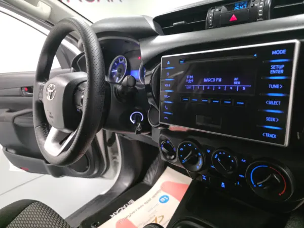 Toyota Hilux 2.4 D-4D 4WD CD CH 71