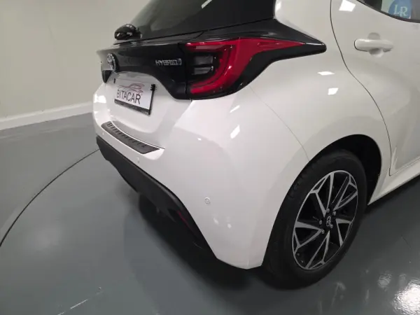 Toyota Yaris 1.5 HDF EXCLUSIVE 27
