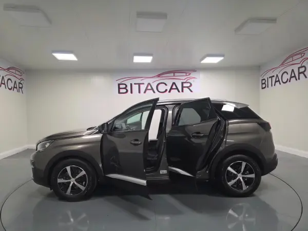 Peugeot 3008 1.5 BLUEHDI ACTIVE 32