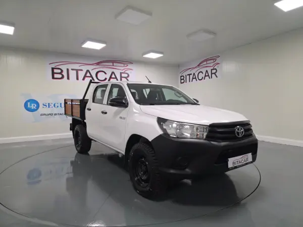 Toyota Hilux 2.4 D-4D 4WD CD CH 2