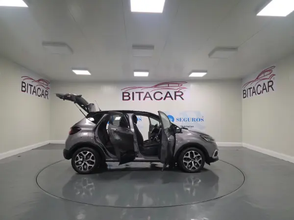 Renault Captur 1.5 DCI EXCLUSIVE 64