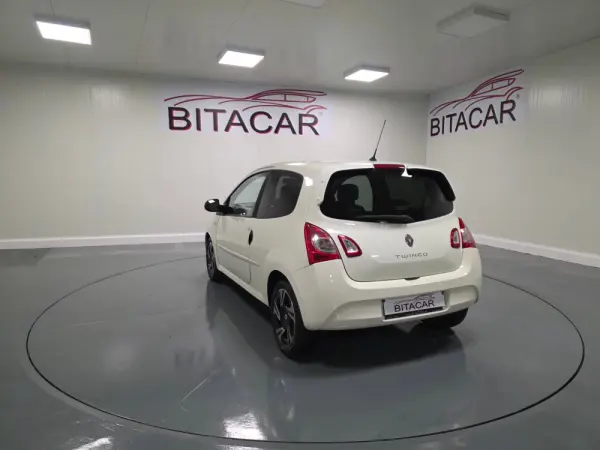 Renault Twingo 1.2 16V Dynamique 22