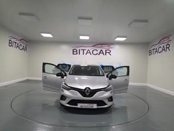 Renault Clio 1.0 TCE LIMITED 28