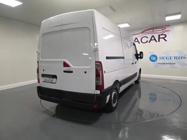 Renault Master L2H2 2.3 DCI 135CV GPS IVA DEDUTIVEL 28