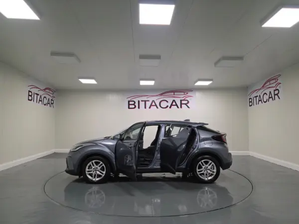 Toyota C-HR 1.8 Hybrid Comfort 12